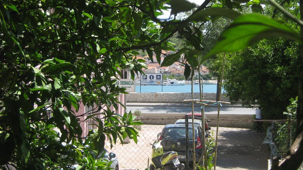 Apartment And Rooms Laguna Trogir Extérieur photo
